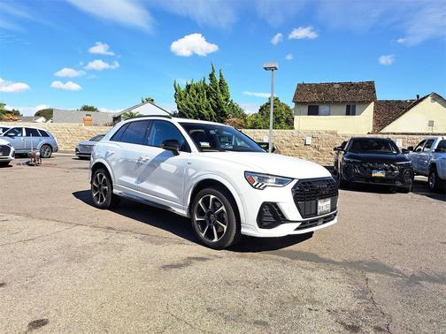 2025 Audi Q3 45 S line Premium Plus