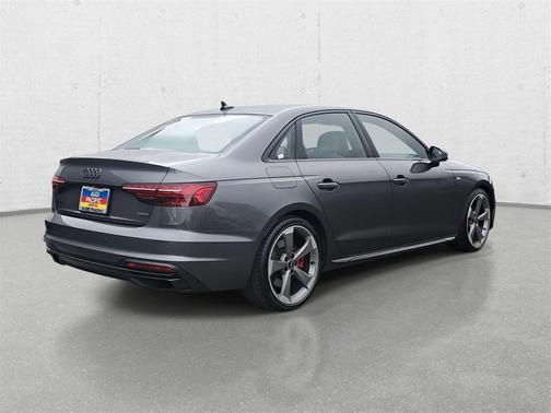2022 Audi A4 45 S line Premium Plus
