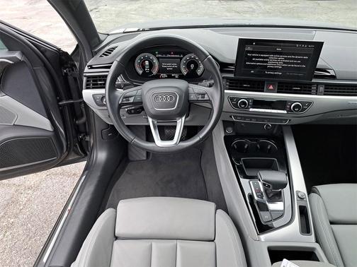 2022 Audi A4 45 S line Premium Plus