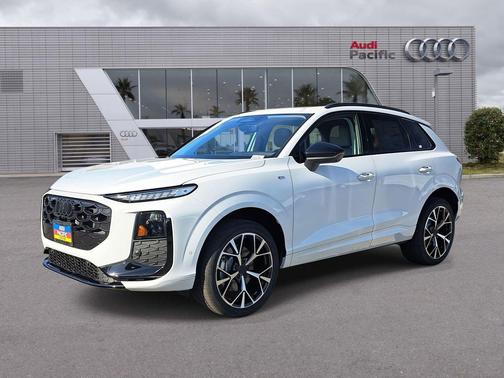 2026 Audi Q3 S line