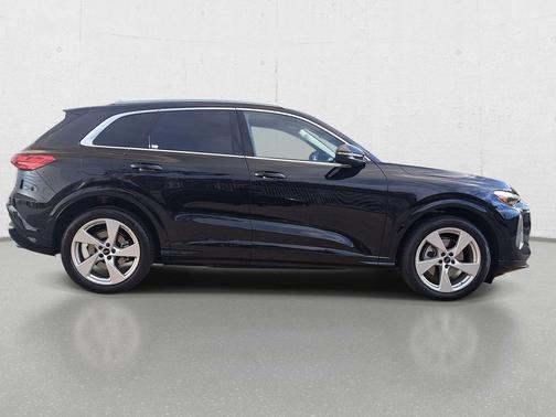 2025 Audi Q5 Prestige TFSI quattro S tronic