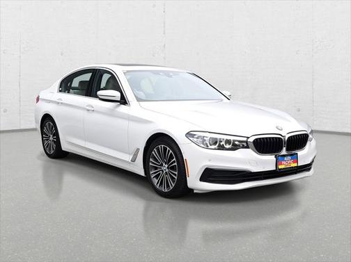 2019 BMW 530 530i