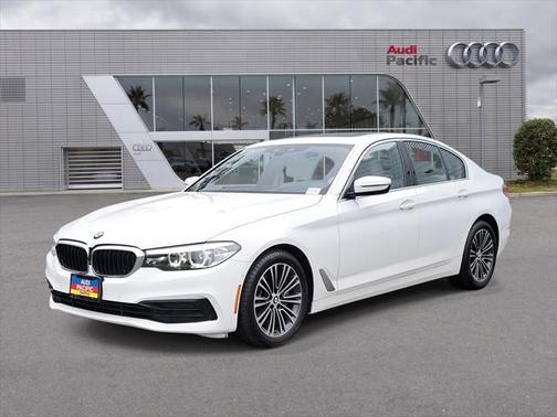 2019 BMW 530 530i