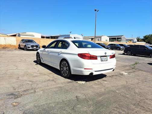 2019 BMW 530 530i
