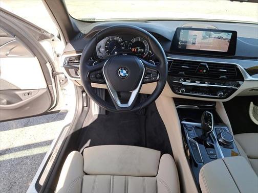 2019 BMW 530 530i