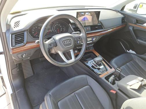 2023 Audi Q5 40 Premium
