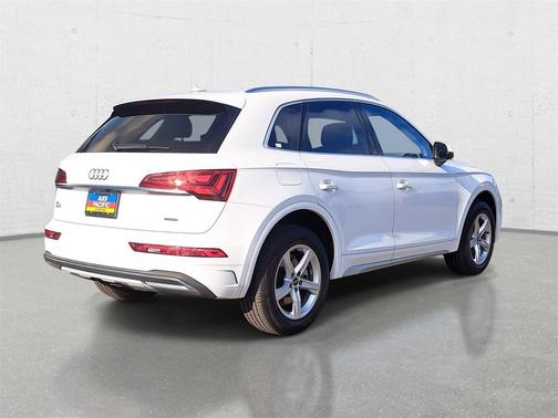 2023 Audi Q5 40 Premium