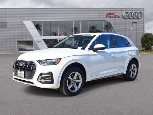 2023 Audi Q5 40 Premium