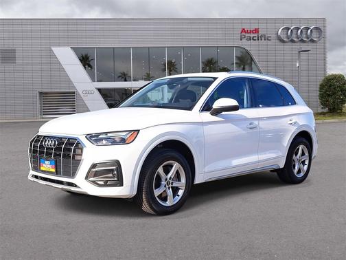 2023 Audi Q5 40 Premium