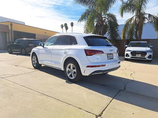 2023 Audi Q5 40 Premium