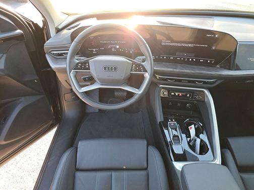 2025 Audi Q5 Prestige TFSI quattro S tronic