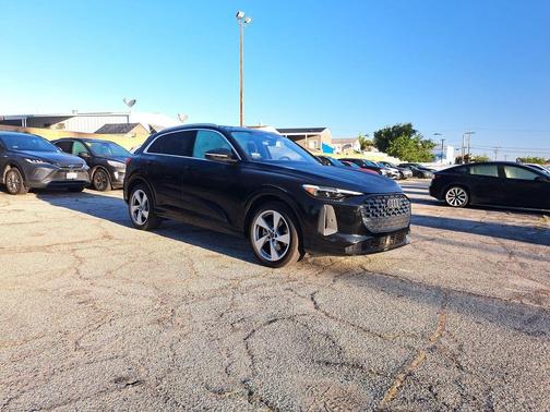 2025 Audi Q5 Prestige TFSI quattro S tronic