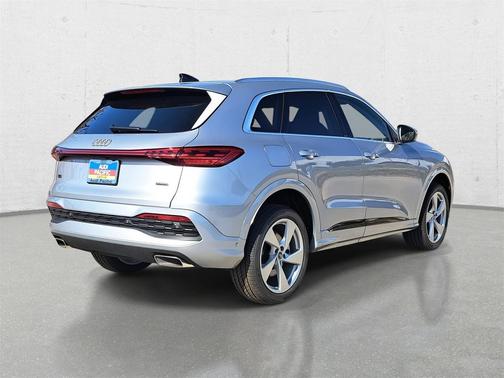 2025 Audi Q5 Premium Plus