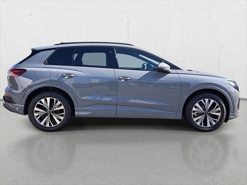2025 Audi Q4 e-tron Premium 45 RWD