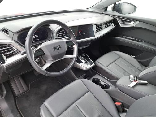Mythos Black Metallic 2023 Audi Q4 e-tron Premium Plus 40 RWD