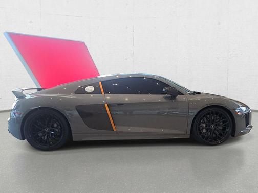 AUDI EXCLUSIVE COLOR 2017 Audi R8 5.2 V10 plus