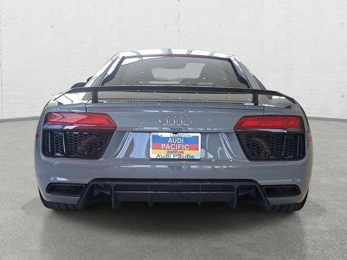 AUDI EXCLUSIVE COLOR 2017 Audi R8 5.2 V10 plus