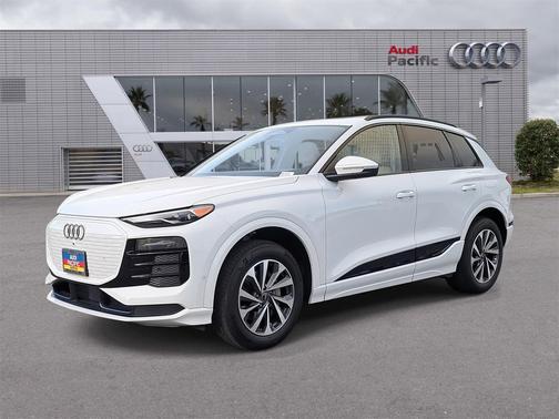 2025 Audi Q6 e-tron Premium quattro