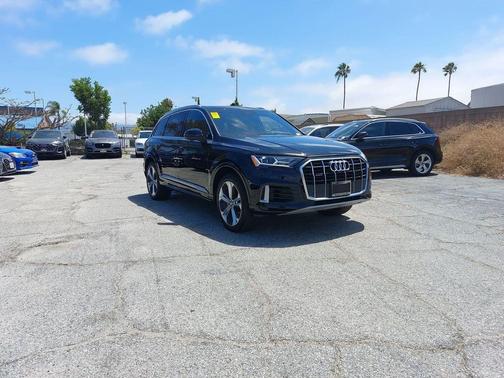 Orca Black Metallic 2021 Audi Q7 55 Premium Plus