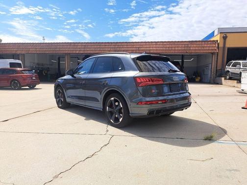 Daytona Gray Pearl Effect 2020 Audi SQ5 3.0T Prestige