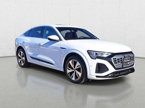 2024 Audi Q8 e-tron Premium Plus