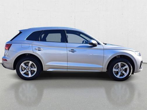 2023 Audi Q5 40 Premium