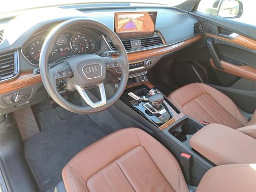 2023 Audi Q5 40 Premium