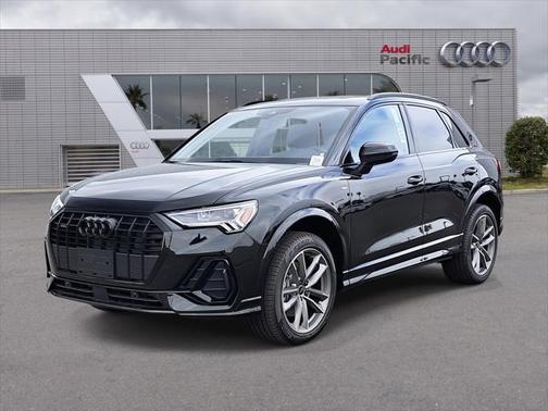 2025 Audi Q3 Premium 45 TFSI S line quattro Tiptronic