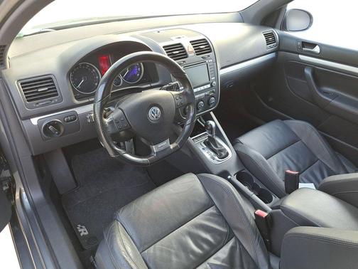 United Gray Metallic 2008 Volkswagen R32 Base