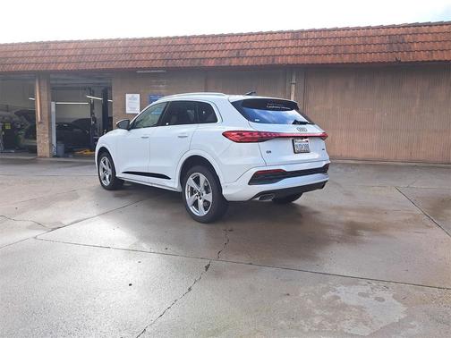 2025 Audi Q5 Premium Plus TFSI quattro S tronic