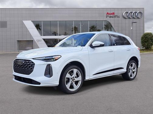 2025 Audi Q5 Premium Plus TFSI quattro S tronic