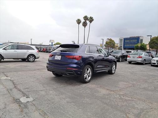 2024 Audi Q3 Premium 45 TFSI S line quattro Tiptronic