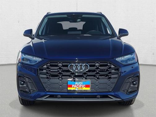 2022 Audi Q5 45 S line Prestige
