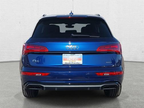 2022 Audi Q5 45 S line Prestige