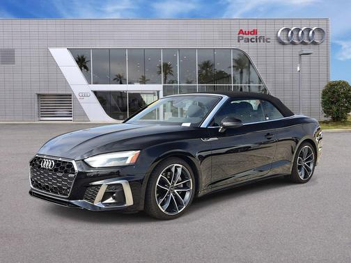 Mythos Black Metallic/Black Roof 2023 Audi A5 45 S line Premium Plus