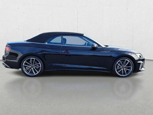Mythos Black Metallic/Black Roof 2023 Audi A5 45 S line Premium Plus
