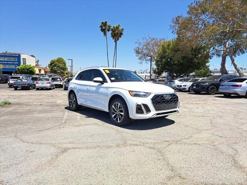 2023 Audi Q5 45 S line Premium Plus