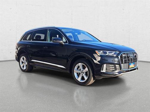 2023 Audi Q7 45 Premium