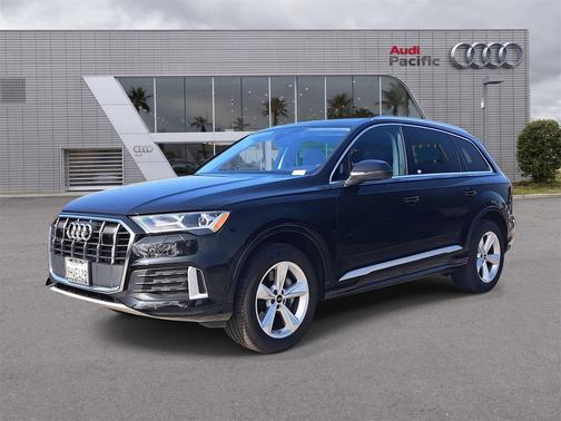 2023 Audi Q7 45 Premium