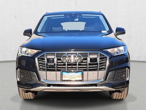 2023 Audi Q7 45 Premium