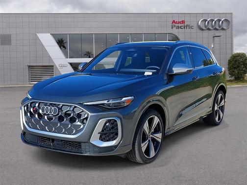 2025 Audi SQ5 3.0T Premium Plus
