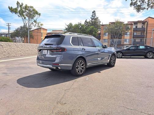 2024 BMW X7 xDrive40i
