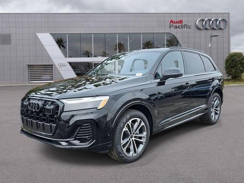 2026 Audi Q7 45 Premium