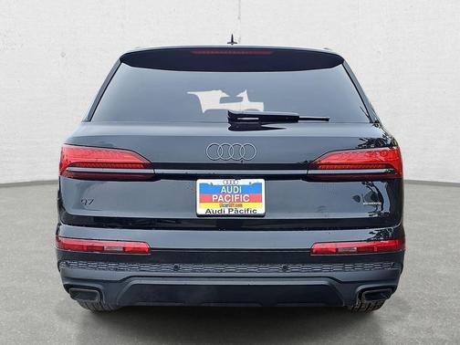 2026 Audi Q7 45 Premium