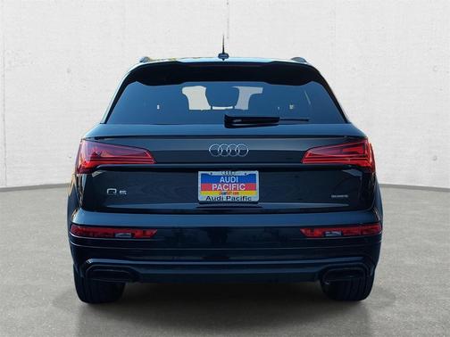 2025 Audi Q5 45 S line Premium