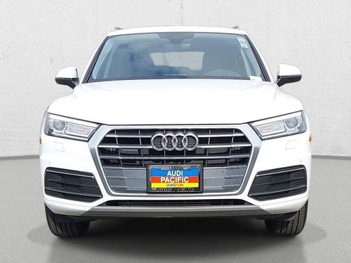 Ibis White 2020 Audi Q5 45 Premium