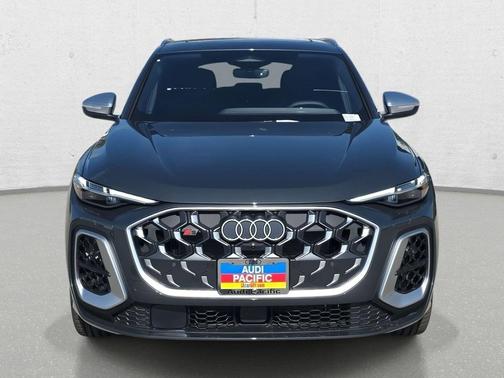 2025 Audi SQ5 3.0T Premium Plus