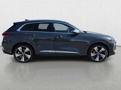 2025 Audi SQ5 3.0T Premium Plus