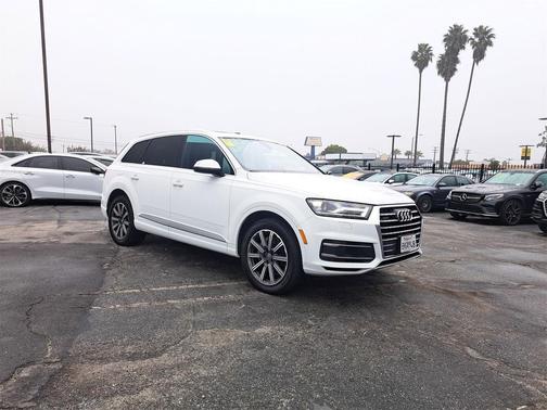 2019 Audi Q7 45 Premium