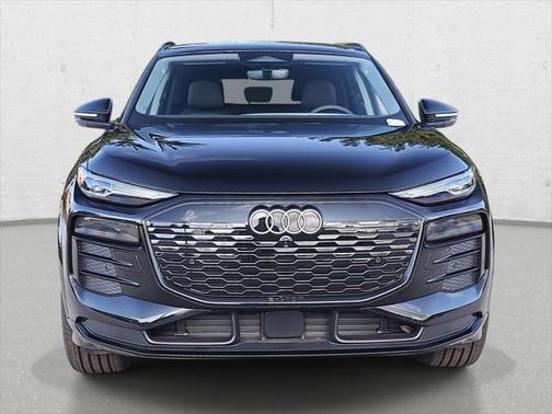 2025 Audi Q6 e-tron Premium quattro